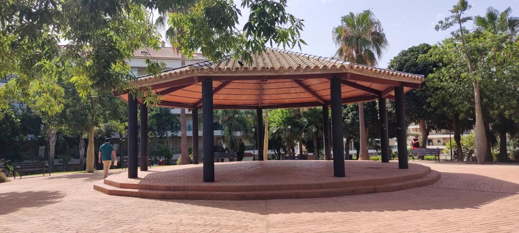 Atico - Centro De Sabinillas - Calle La Pasionaria - San Luis de Sabinillas Ngoại thất bức ảnh